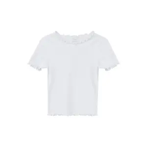 T-shirt κοντό με κυματιστή βάση, εφαρμογή Slim Fit για κορίτσι s.Oliver image-0