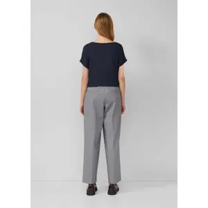 Γυναικείο T-shirt Με Υφή Relaxed Fit Με Στρογγυλή Λαιμόκοψη s.Oliver image-4