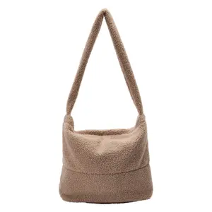 Women's Plush Cozy Shoulder Bag with Magnetic Closure s.Oliver image-1