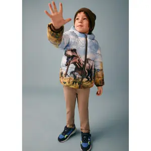 Manteau outdoor acolchado con capucha y estampado artwork para bebé niño s.Oliver image-5