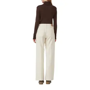 Γυναικείο Slim Fit μπλουζάκι με ψηλό γιακά s.Oliver image-5