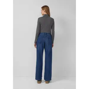 Γυναικείο Slim Fit μπλουζάκι με ψηλό γιακά s.Oliver image-4