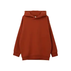 Oversize Bluza z kapturem z dużym nadrukiem na plecach i szczotkowanym wnętrzem dla dzieci s.Oliver image-0