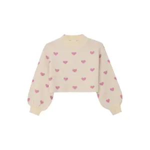 Pull court en maille corte amplia con motivo de corazones niña s.Oliver image-0