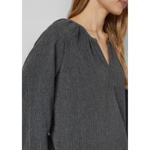 Γυναικείο μπλουζάκι τουνίκ με υφή και V λαιμόκοψη s.Oliver image-3