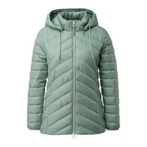 Doudoune à capuche outdoor amovible à la coupe Slim Fit femme s.Oliver