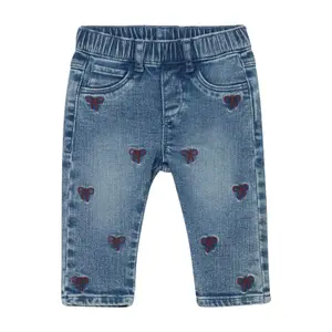 Jeans Straight taglio dritto taglia standard gamba dritta effetto usato con ricamo neonato s.Oliver image-0