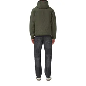 Chaqueta outdoor acolchada con capucha ajustable s.Oliver image-5