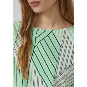 T-shirt με χαλαρή γραμμή και εκτύπωση all-over γυναικείο s.Oliver image-3