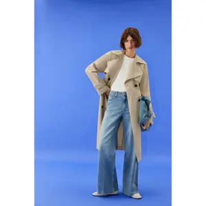 Damen Jeans Regular mit Cut-Out-Nähten und Stoffgürtel s.Oliver Suri image-2