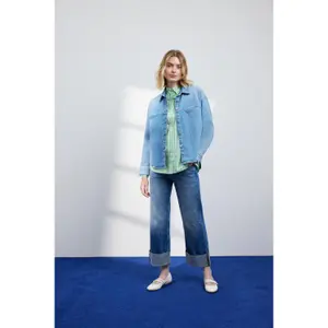 Jeans weit geschnitten kurze reguläre Passform mit umgeschlagenem Saum Damen s.Oliver Suri image-6