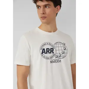 T-shirt με εκτύπωση μπροστά και artwork s.Oliver image-3