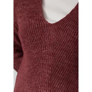 Pull aus weichem Strick im Relaxed Fit mit V-Ausschnitt für Damen s.Oliver image-3