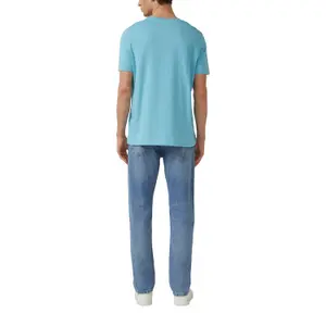 T-shirt από ζέρσεϊ με V λαιμόκοψη και εκτύπωση λογότυπου s.Oliver image-5