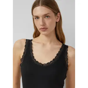 Γυναικείο T-shirt από ελαστική ζέρσεϊ με V λαιμόκοψη και λεπτομέρειες από δαντέλα s.Oliver image-3