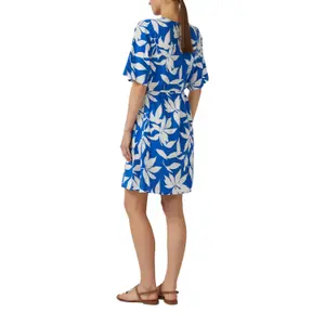 Kleid aus gemischter Viskose mit Allover-Print und Stoffgürtel Damen s.Oliver image-5