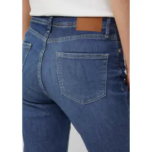 Capribyxor regular fit medium size och slim leg dam s.Oliver image-3