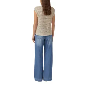 Pull em tricot leve corte despojado com gola V senhora s.Oliver image-5