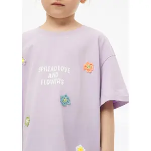 Oversize T-shirt med tryck fram och applikationer flicka s.Oliver image-5