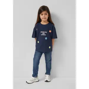Oversize T-shirt med tryck fram och applikationer flicka s.Oliver image-6