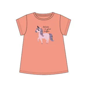 T-shirt a forma di trapezio con stampa reversibile e dettagli glitterati ragazza s.Oliver image-3