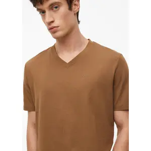 T-shirt μαλακό με V λαιμόκοψη από βαμβακερό jersey με λεπτομέρεια λογότυπου s.Oliver image-3