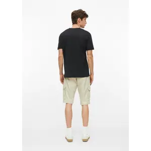 T-shirt μαλακό με V λαιμόκοψη από βαμβακερό jersey με λεπτομέρεια λογότυπου s.Oliver image-4