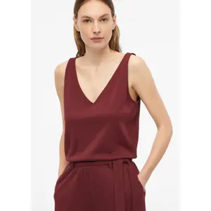 Αμάνικτη φόρμα από μαλακό interlock jersey με ζώνη για γυναίκες s.Oliver image-3