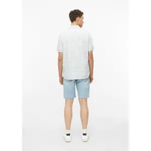 Chemise en coton à carreaux avec col italien et ourlet arrondi s.Oliver image-4