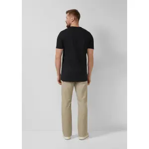 T-shirt από ζέρσεϊ με V λαιμόκοψη και εκτύπωση λογότυπου s.Oliver image-4