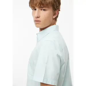 Chemise classique avec col italien et poche poitrine s.Oliver image-3