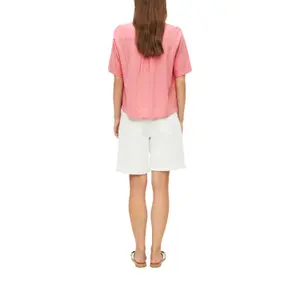 Blusa fluida em viscose misturada com franzidos e estampado integral gola redonda corte amplo mulher s.Oliver image-5