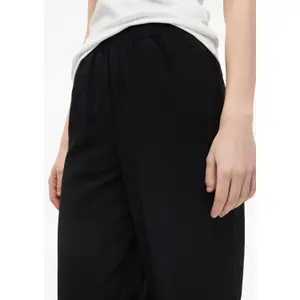 Strukturierte weit geschnittene Hose mit elastischem Bund und Seitentaschen für Frauen s.Oliver image-3