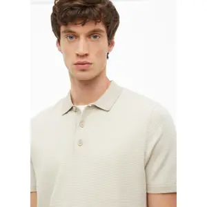 Pull de punto de manga corta con cuello polo y tapeta de botones s.Oliver image-3
