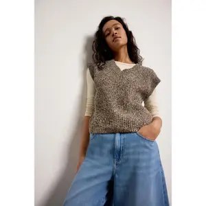 Pull col V coupe classique femme s.Oliver image-6