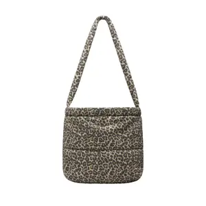 Animal Print Tote Bag with Magnetic Closure for Women s.Oliver image-2