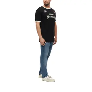 Κλασικό απαλό βαμβακερό T-shirt με εκτύπωση μπροστά και κέντημα s.Oliver image-6