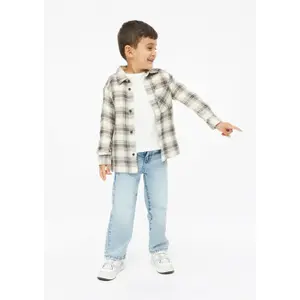 Camisa de franela a cuadros de corte recto con bolsillos en el pecho para niño s.Oliver image-6