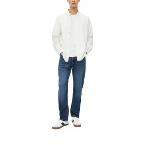 Classic Fit Mid-Rise Straight Leg Jeans s.Oliver Benito image-6