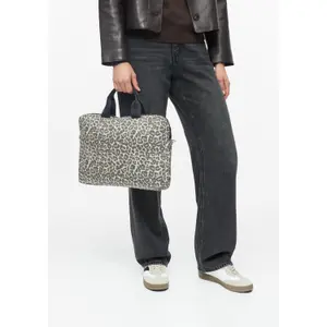 Women's Water-Repellent Animal Print Shoulder Bag with Zipper s.Oliver image-4