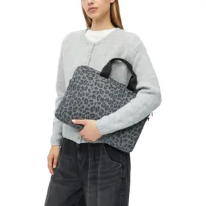 Women's Water-Repellent Animal Print Shoulder Bag with Zipper s.Oliver image-5