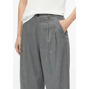 7/8 Hosen mit Falten und schmalen Beinen Damenmodell s.Oliver image-3