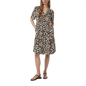 Kurzes Viskosekleid mit Rüschen Damen s.Oliver image-5