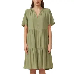 Kurzes Viskosekleid mit Rüschen Damen s.Oliver image-1