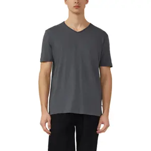 T-shirt in filo fiammato con bordo aperto al collo s.Oliver image-2