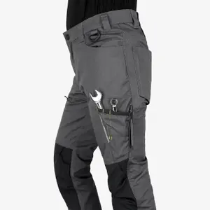 Comfortable Cargo Trousers with Functional Pockets, Reinforcements and Relaxed Fit Safety Jogger image-4