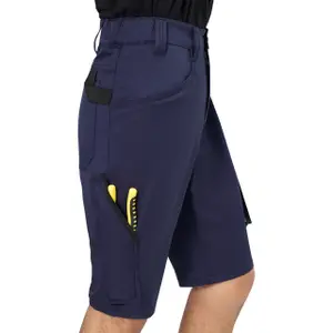 Short Safety Jogger Works Essential image-2