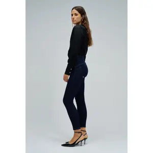 Women's Skinny Crop Jeans Salsa Jeans Secret Push In image-2