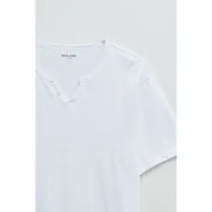 Camiseta con cuello de pico Salsa Jeans Basic image-4