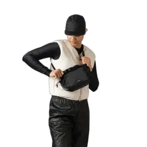 Schultertasche Sandqvist Stevie image-2